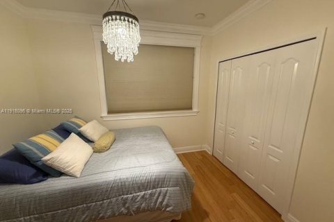 Townhouse in Miami, Florida 4 bedrooms, 171.5 sq.m. № 2052737 - photo 28