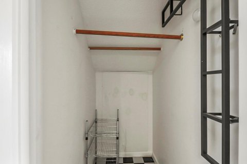Touwnhouse à vendre à Palm City, Floride: 3 chambres, 138.33 m2 № 2194667 - photo 10