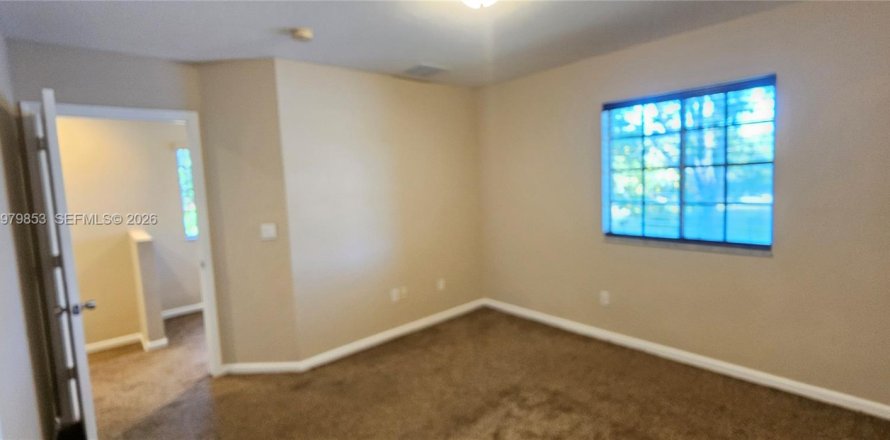 Townhouse in Riviera Beach, Florida 3 bedrooms, 128.11 sq.m. № 2175169
