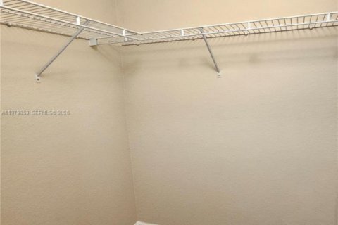 Townhouse in Riviera Beach, Florida 3 bedrooms, 128.11 sq.m. № 2175169 - photo 18