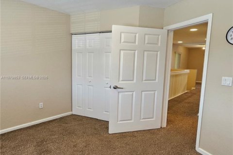 Townhouse in Riviera Beach, Florida 3 bedrooms, 128.11 sq.m. № 2175169 - photo 15