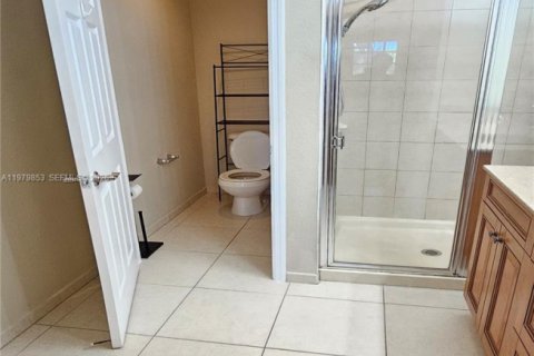 Townhouse in Riviera Beach, Florida 3 bedrooms, 128.11 sq.m. № 2175169 - photo 21