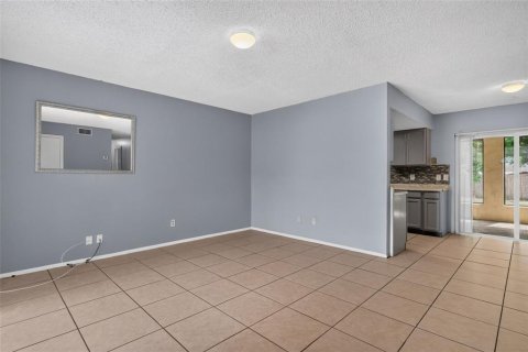 Villa ou maison à vendre à Orlando, Floride: 4 chambres, 131.64 m2 № 2280111 - photo 6