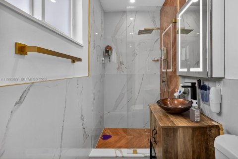 Villa ou maison à vendre à Miami Gardens, Floride: 4 chambres, 186.83 m2 № 2055666 - photo 19