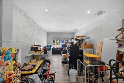 Villa ou maison à vendre à Miami Gardens, Floride: 4 chambres, 186.83 m2 № 2055666 - photo 28