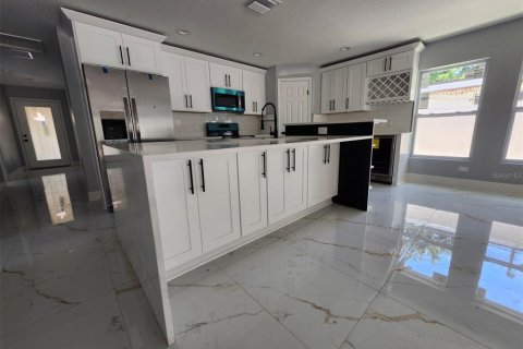 Villa ou maison à vendre à Tampa, Floride: 3 chambres, 167.6 m2 № 1827373 - photo 5