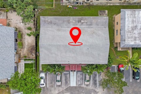 Купить коммерческую недвижимость в Помпано-Бич, Флорида 402.64м2, № 2039459 - фото 11