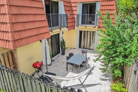 Купить таунхаус в Плантация, Флорида 5 комнат, 127.46м2, № 2327622 - фото 25