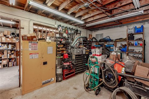 Propiedad comercial en venta en West Park, Florida № 2158396 - foto 10