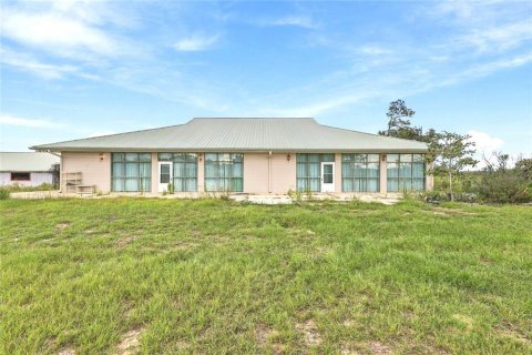 Villa ou maison à Bronson, Floride 5 chambres, 445.93 m2 № 2388552