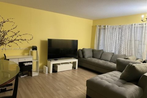 Condo à Lauderhill, Floride, 1 chambre № 2153635