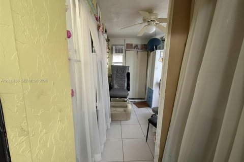 Copropriété à vendre à Lauderhill, Floride: 1 chambre, 70.14 m2 № 2153635 - photo 8