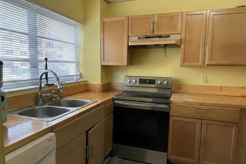 Copropriété à vendre à Lauderhill, Floride: 1 chambre, 70.14 m2 № 2153635 - photo 5