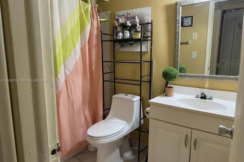 Copropriété à vendre à Lauderhill, Floride: 1 chambre, 70.14 m2 № 2153635 - photo 9