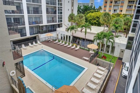 Condo à Sunny Isles Beach, Floride, 2 chambres  № 2041499