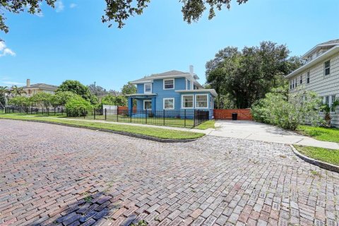 Casa en venta en Saint Petersburg, Florida, 4 dormitorios, 240.99 m2 № 1907826 - foto 2