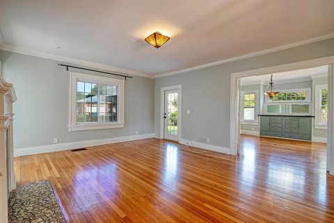 Casa en venta en Saint Petersburg, Florida, 4 dormitorios, 240.99 m2 № 1907826 - foto 5