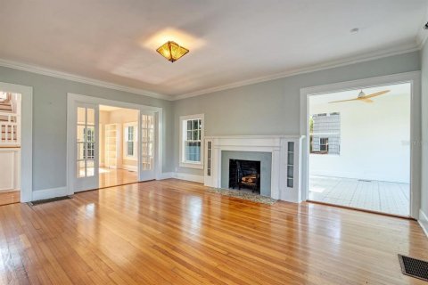 Casa en venta en Saint Petersburg, Florida, 4 dormitorios, 240.99 m2 № 1907826 - foto 4
