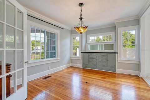 Casa en venta en Saint Petersburg, Florida, 4 dormitorios, 240.99 m2 № 1907826 - foto 6