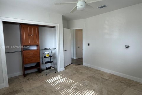 Снять в аренду виллу или дом в Мирамар, Флорида 3 спальни, 101.64м2, № 1997987 - фото 10