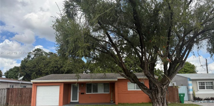 Дом в Мирамар, Флорида 3 спальни, 101.64м2 № 1997987