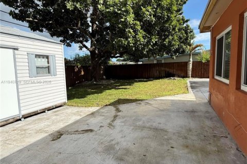 Снять в аренду виллу или дом в Мирамар, Флорида 3 спальни, 101.64м2, № 1997987 - фото 15