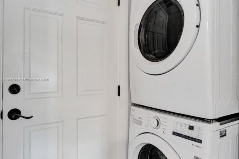 Villa ou maison à vendre à Fort Lauderdale, Floride: 3 chambres, 100.33 m2 № 1995792 - photo 10