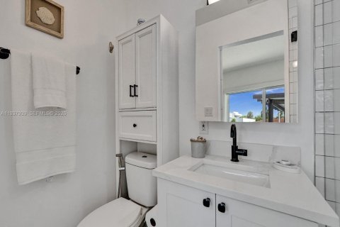 Villa ou maison à vendre à Fort Lauderdale, Floride: 3 chambres, 100.33 m2 № 1995792 - photo 2