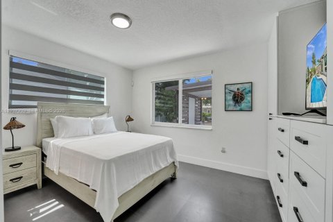 Villa ou maison à vendre à Fort Lauderdale, Floride: 3 chambres, 100.33 m2 № 1995792 - photo 3