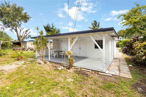 Casa en venta en Miramar, Florida, 3 dormitorios № 1845911 - foto 29