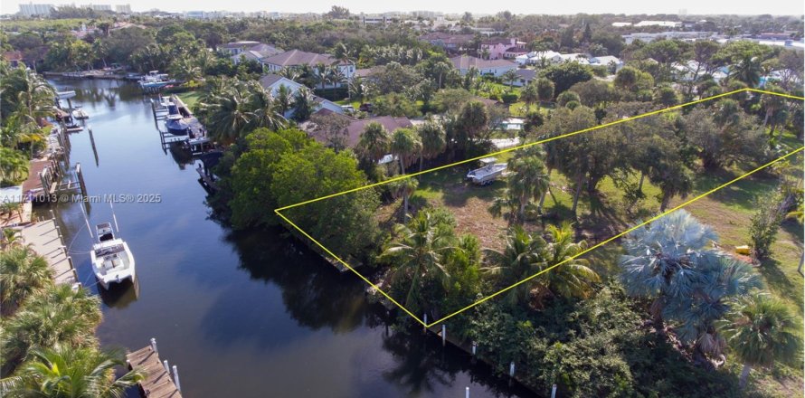 Terreno en Jupiter, Florida № 1985150
