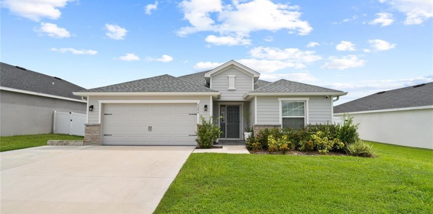 House in Lakeland, Florida 4 bedrooms, 190.08 sq.m. № 1917684