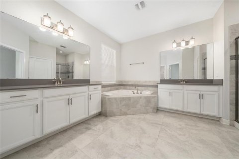 Villa ou maison à vendre à Orlando, Floride: 5 chambres, 367.52 m2 № 2092415 - photo 15