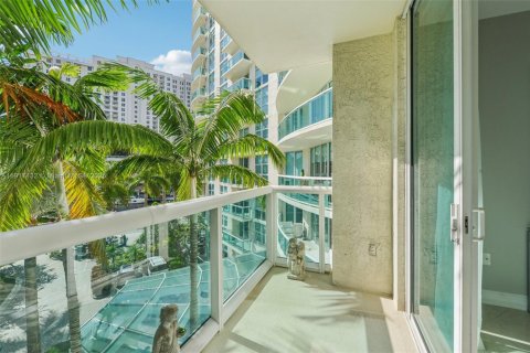 Купить кондоминиум в Форт-Лодердейл, Флорида 2 спальни, 109.44м2, № 1972632 - фото 26