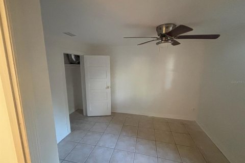 Propiedad comercial en venta en Clearwater, Florida, 5 dormitorios, 148.92 m2 № 2104507 - foto 13