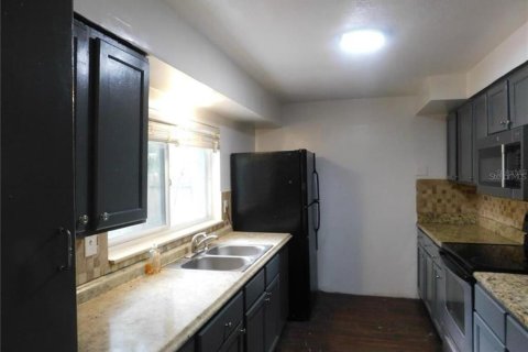 Propiedad comercial en venta en Clearwater, Florida, 5 dormitorios, 148.92 m2 № 2104507 - foto 8