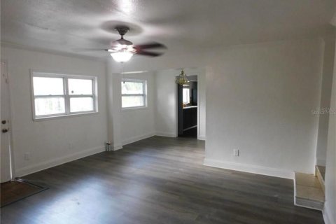 Propiedad comercial en venta en Clearwater, Florida, 5 dormitorios, 148.92 m2 № 2104507 - foto 11