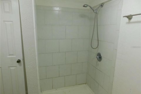 Propiedad comercial en venta en Clearwater, Florida, 5 dormitorios, 148.92 m2 № 2104507 - foto 5