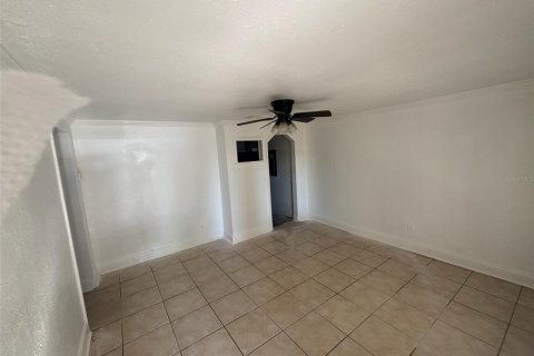 Propiedad comercial en venta en Clearwater, Florida, 5 dormitorios, 148.92 m2 № 2104507 - foto 19