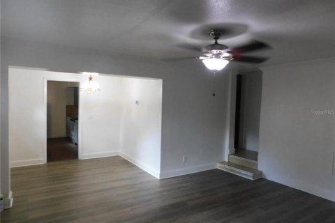 Propiedad comercial en venta en Clearwater, Florida, 5 dormitorios, 148.92 m2 № 2104507 - foto 3