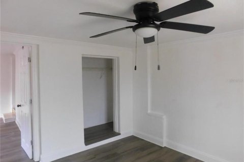 Propiedad comercial en venta en Clearwater, Florida, 5 dormitorios, 148.92 m2 № 2104507 - foto 6