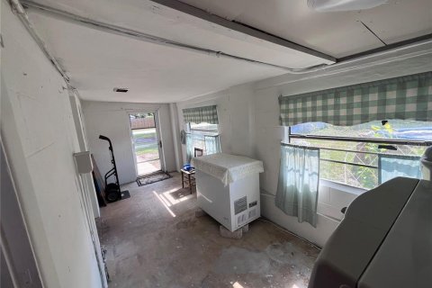 Villa ou maison à vendre à Frostproof, Floride: 2 chambres, 97.73 m2 № 1853018 - photo 22