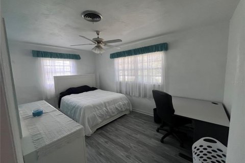Villa ou maison à vendre à Frostproof, Floride: 2 chambres, 97.73 m2 № 1853018 - photo 6