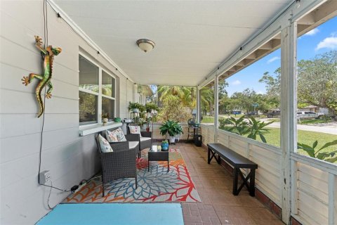 Casa en venta en Saint Petersburg, Florida, 3 dormitorios, 103.86 m2 № 2314479 - foto 4