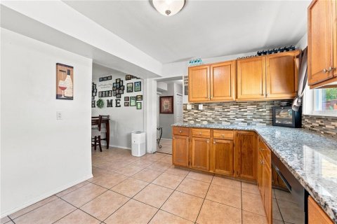 Casa en venta en Saint Petersburg, Florida, 3 dormitorios, 103.86 m2 № 2314479 - foto 10