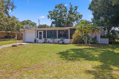 Casa en Saint Petersburg, Florida 3 dormitorios, 103.86 m2 № 2314479