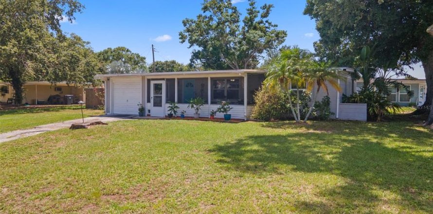 Casa en Saint Petersburg, Florida 3 dormitorios, 103.86 m2 № 2314479