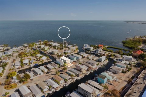 House in Key Largo, Florida 4 bedrooms, 297.1 sq.m. № 2028854 - photo 3