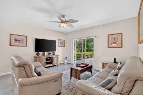 Villa ou maison à vendre à Ormond Beach, Floride: 5 chambres, 229.84 m2 № 2197724 - photo 2