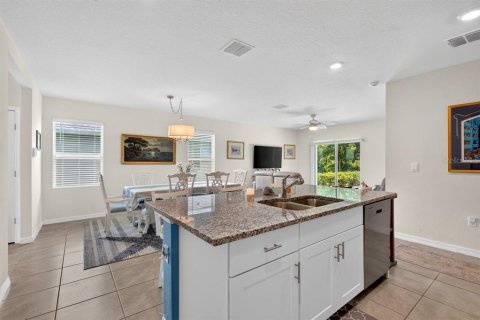 Villa ou maison à vendre à Ormond Beach, Floride: 5 chambres, 229.84 m2 № 2197724 - photo 9